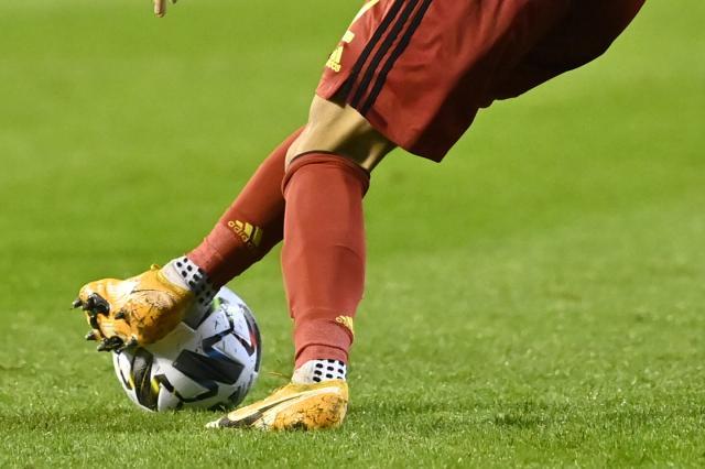 8868体育-本土球员报名规定也违法?欧洲法院再将欧足联一军